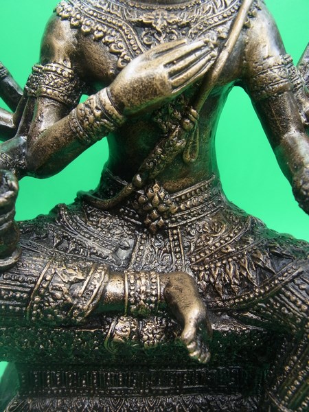 รูปภาพที่3 ของสินค้า : รูปหล่อองค์พระพรหม พรหม 4 หน้า มวลสารแร่เหล็กน้ำพี้